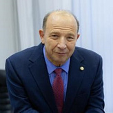 Владимир Квинт