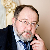 Александр Яковлев