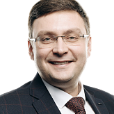 Антон Сериков